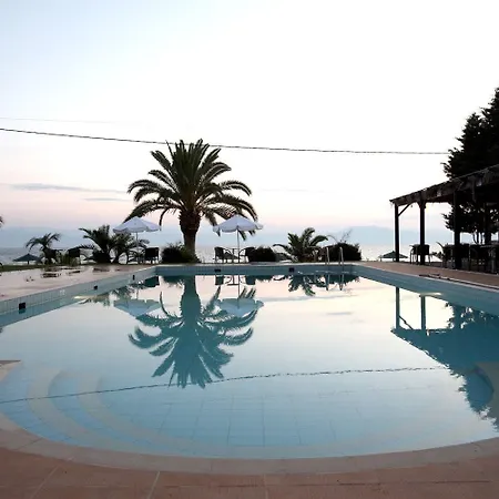 Ξενοδοχείο Iria Beach 3*