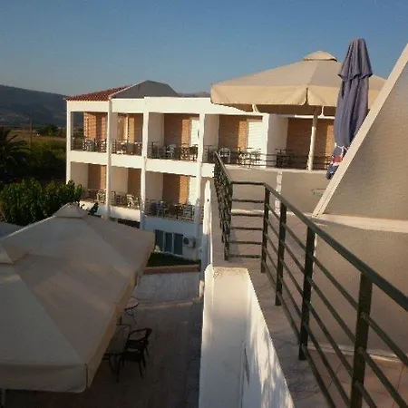Iria Beach 3*