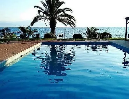 Iria Beach 3*