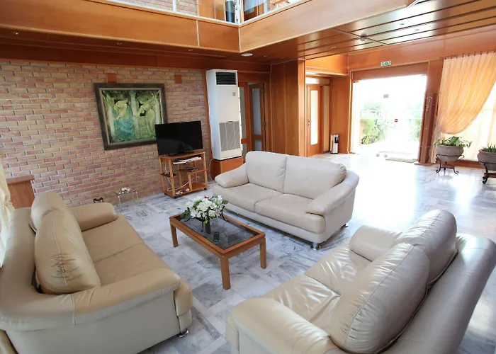 Ξενοδοχείο Iria Beach