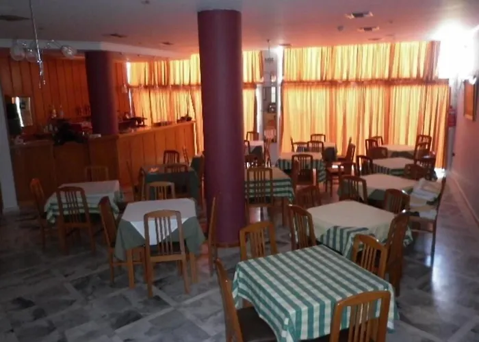 Ξενοδοχείο Iria Beach 3*